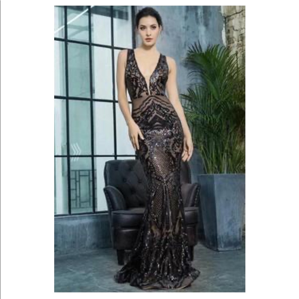 plunge-neckline-glitter-gown